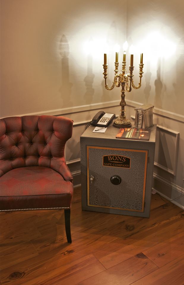 Specialty furniture - Club La Pension Contraxx Furniture 4
